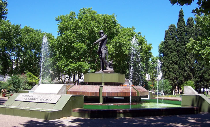 Mausoleo Leandro Gómez